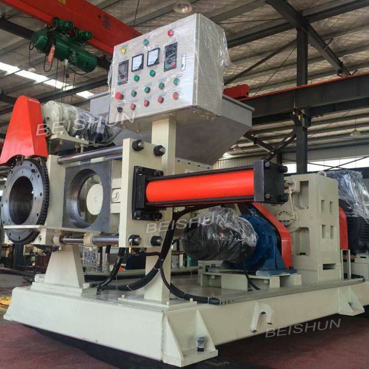 Double-arm Fed Rubber Strainer